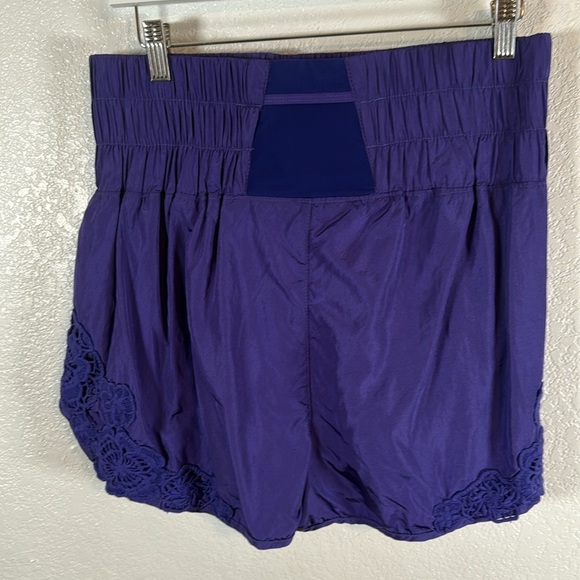 FP Movement Purple Way Home Activewear Shorts With Liner Size XL - Picture 4 of 8